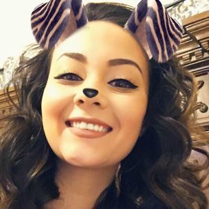 Meet your Posher, Julia